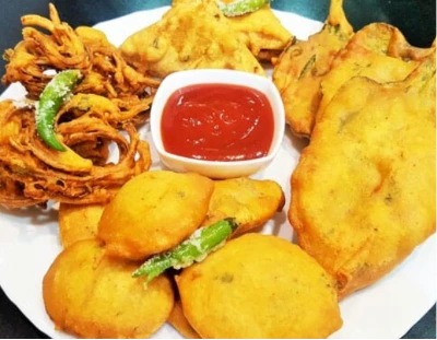 VEG PAKODA